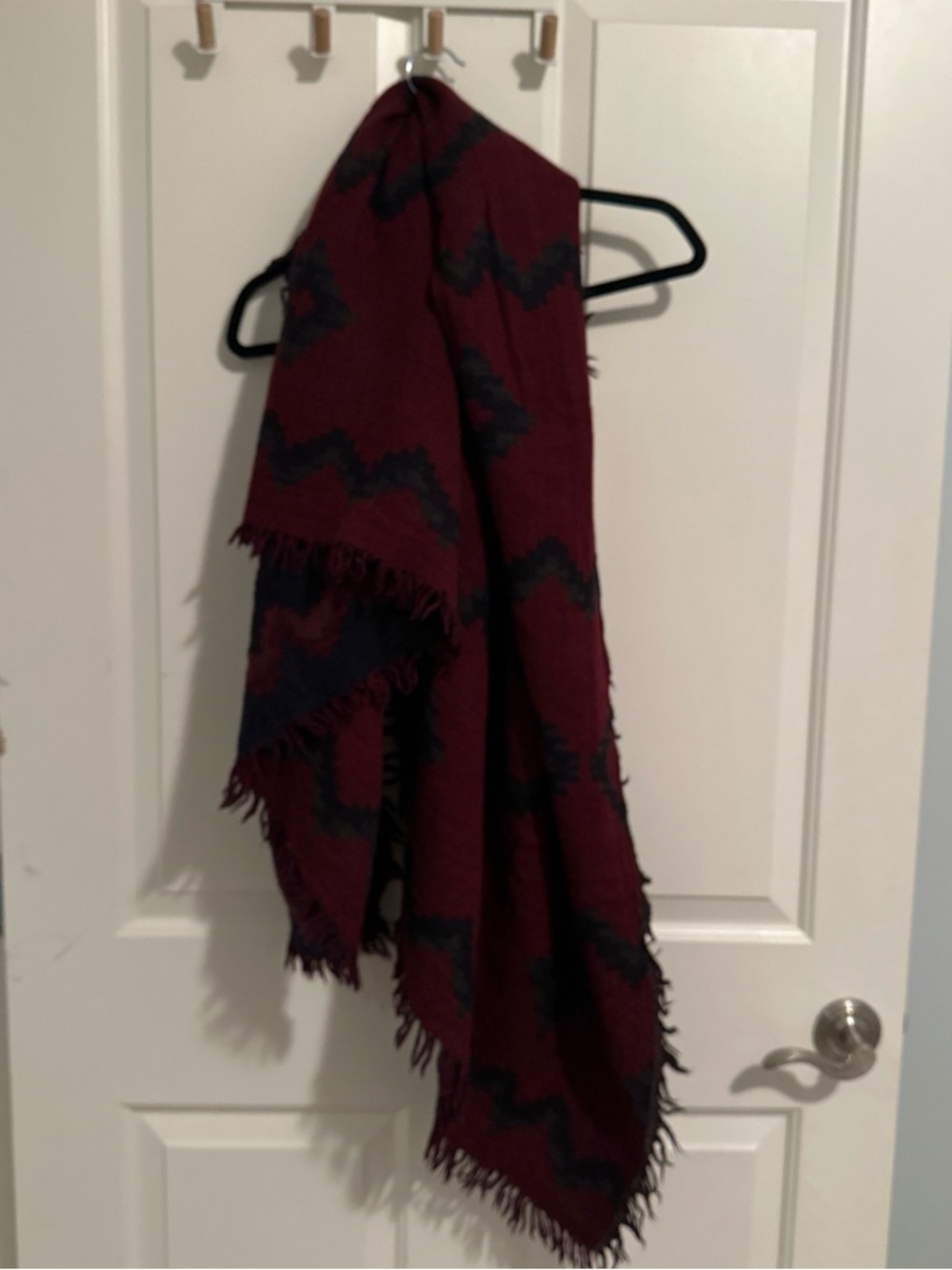 Aritzia Burgundy and Black Zigzag Fringe Wrap Scarf Reversible